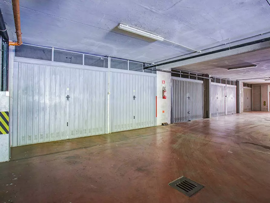 Immagine 20 di Attico in vendita  in Via Renato Caccioppoli 310 a Roma