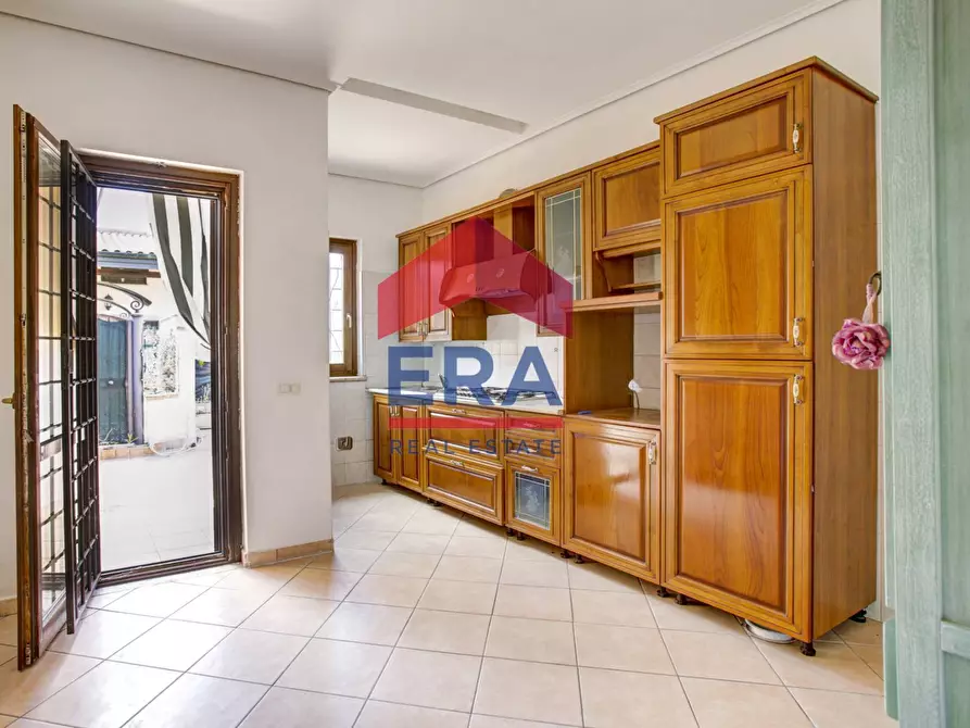 Immagine 12 di Villetta a schiera in vendita  in Via Vittorio Alpe 8 a Roma