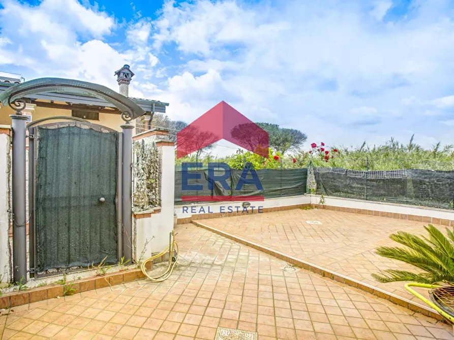 Immagine 14 di Villetta a schiera in vendita  in Via Vittorio Alpe 8 a Roma