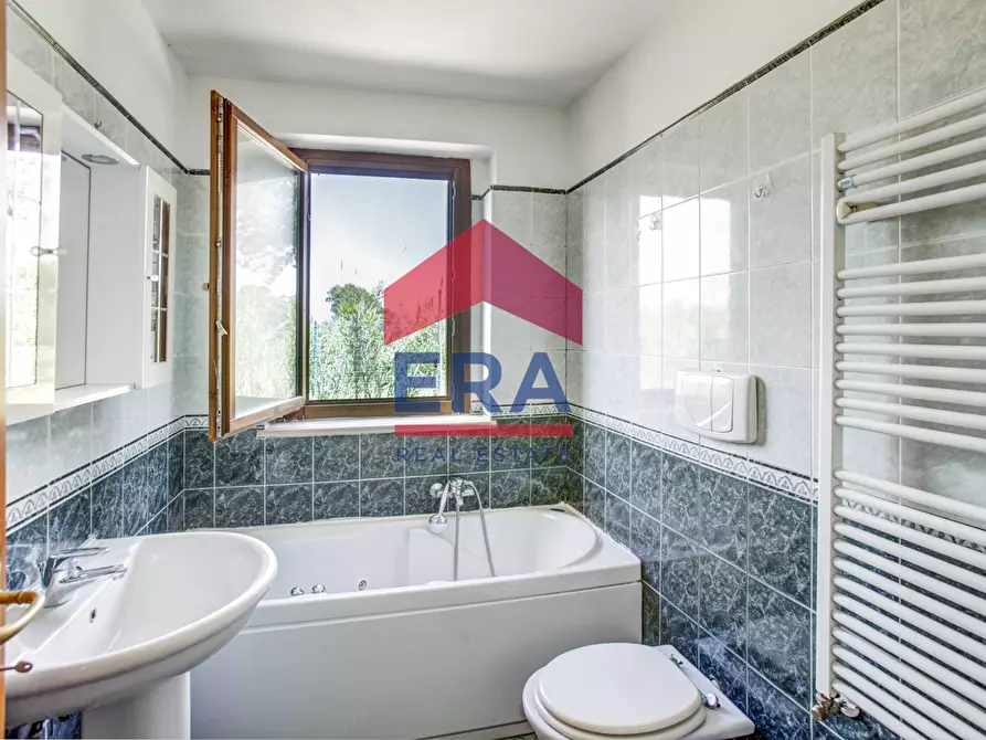 Immagine 18 di Villetta a schiera in vendita  in Via Vittorio Alpe 8 a Roma