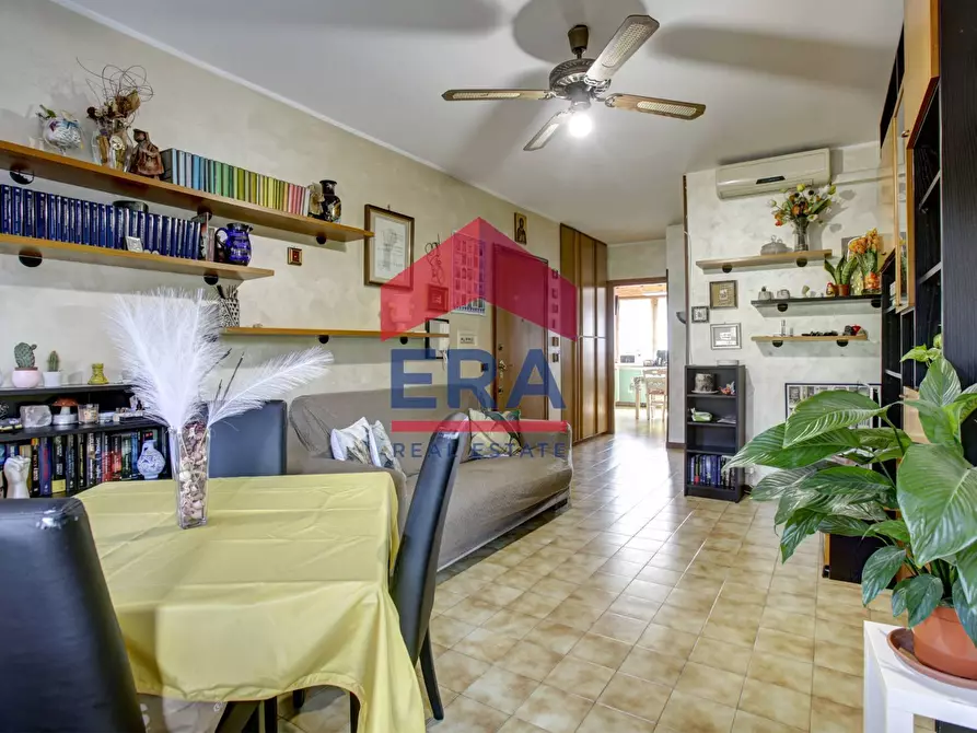 Immagine 4 di Appartamento in vendita  in Viale degli Eroi di Rodi 85 a Roma