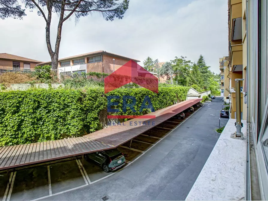 Immagine 22 di Appartamento in vendita  in Viale degli Eroi di Rodi 85 a Roma