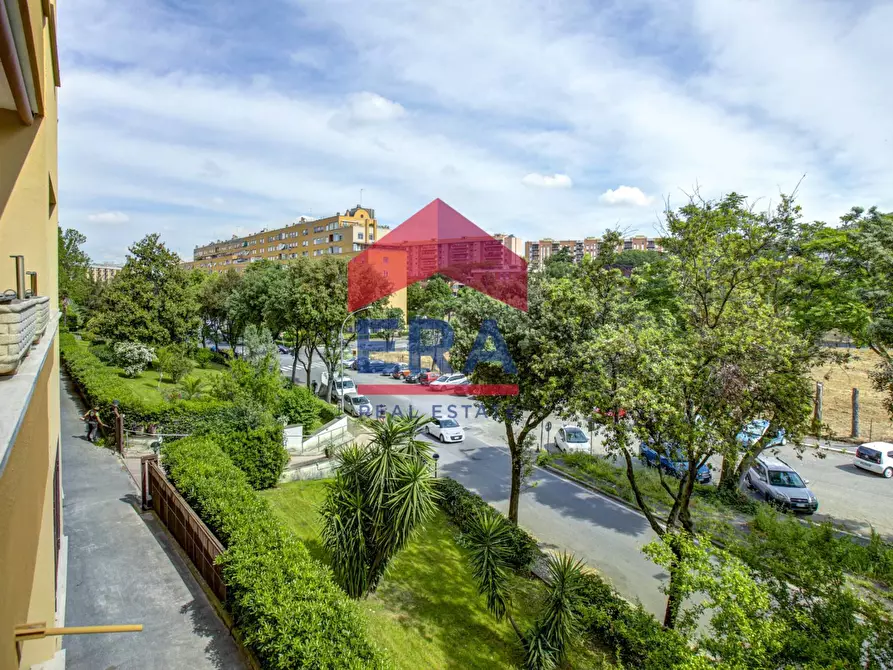 Immagine 18 di Appartamento in vendita  in Viale degli Eroi di Rodi 85 a Roma