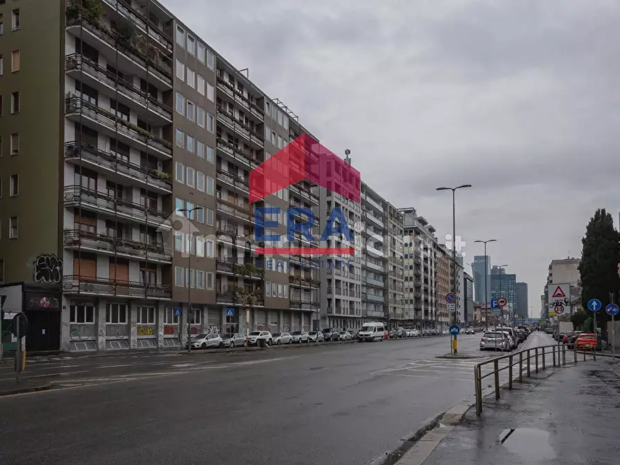 Immagine 1 di Appartamento in vendita  a Milano