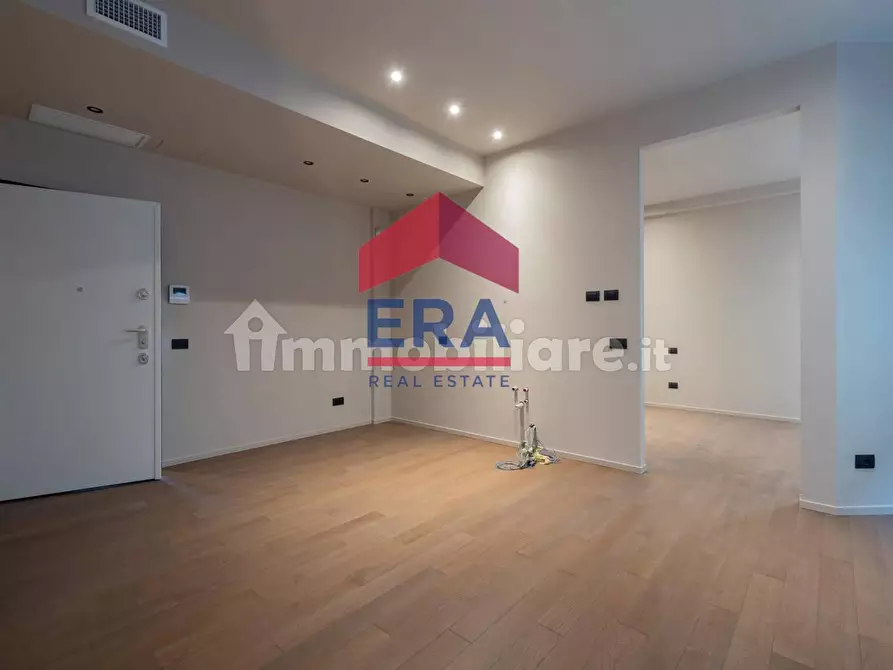 Immagine 7 di Appartamento in vendita  a Milano