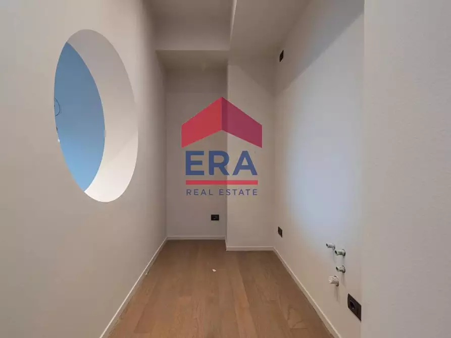 Immagine 14 di Appartamento in vendita  a Milano