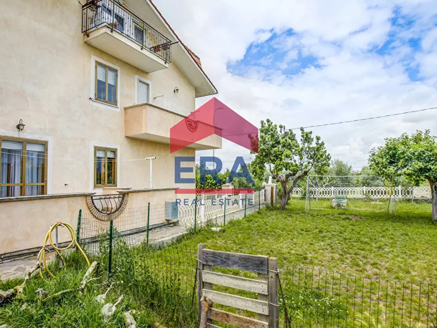 Immagine 19 di Appartamento in vendita  in Via delle Gardenie 24 a Pomezia