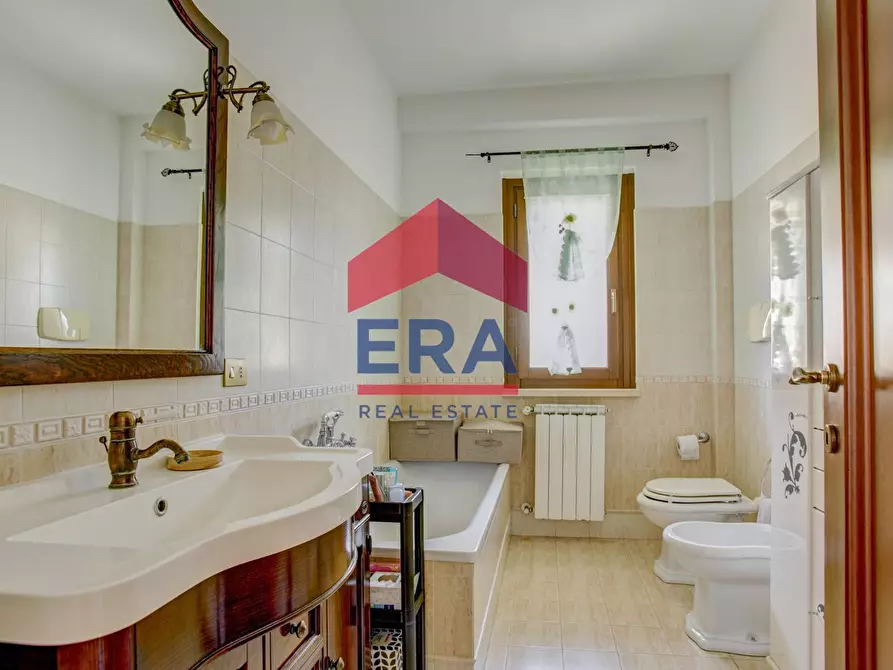 Immagine 10 di Casa semindipendente in vendita  in via Pontedera 15/a a Pomezia