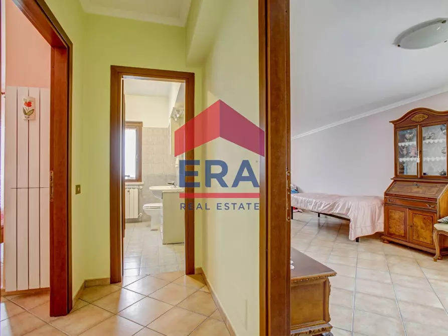 Immagine 12 di Casa semindipendente in vendita  in via Pontedera 15/a a Pomezia