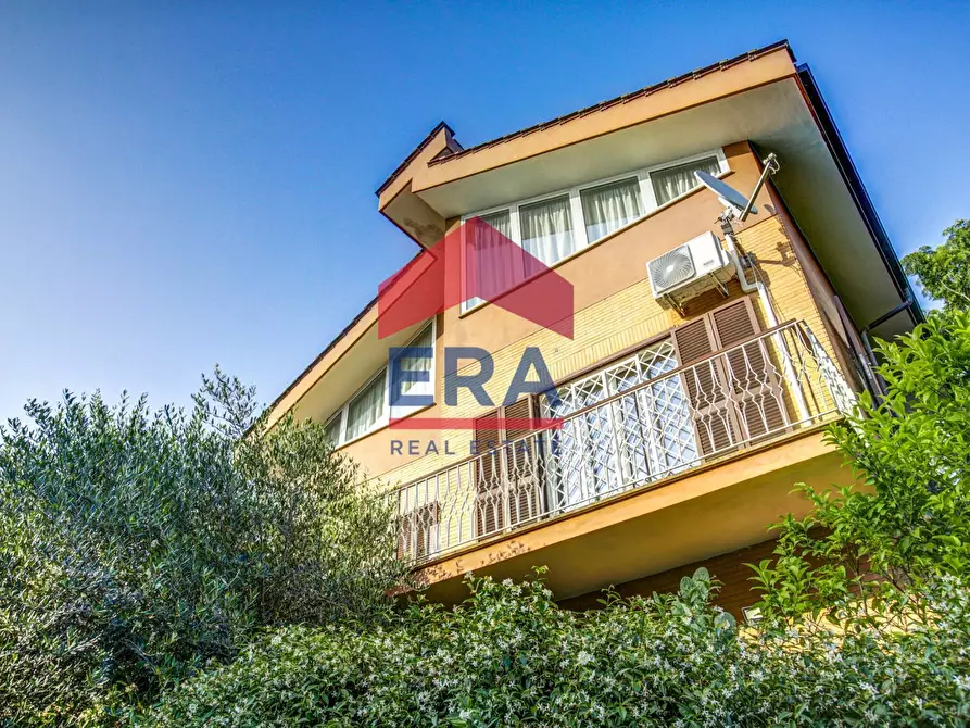 Immagine 3 di Villetta a schiera in vendita  in Via Sofocle 152 a Roma