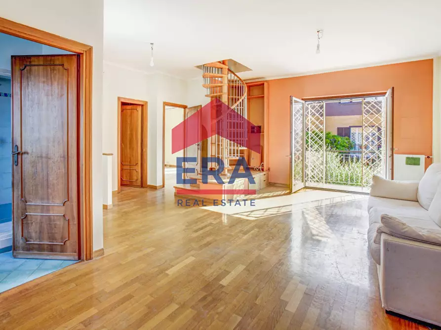 Immagine 8 di Villetta a schiera in vendita  in Via Sofocle 152 a Roma