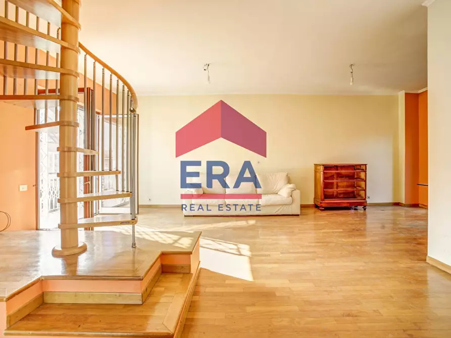 Immagine 10 di Villetta a schiera in vendita  in Via Sofocle 152 a Roma