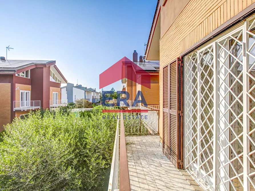 Immagine 14 di Villetta a schiera in vendita  in Via Sofocle 152 a Roma