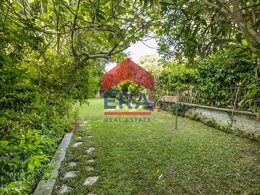 Immagine 31 di Villetta a schiera in vendita  in Via Sofocle 152 a Roma