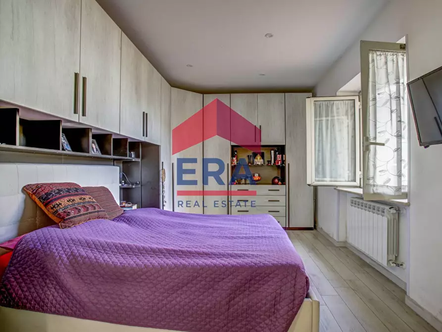 Immagine 11 di Rustico / casale in vendita  in Via dei Castelli Romani 110 a Pomezia