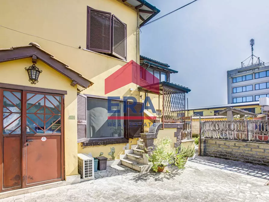 Immagine 20 di Rustico / casale in vendita  in Via dei Castelli Romani 110 a Pomezia