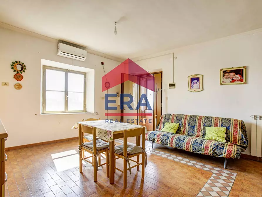 Immagine 22 di Rustico / casale in vendita  in Via dei Castelli Romani 110 a Pomezia