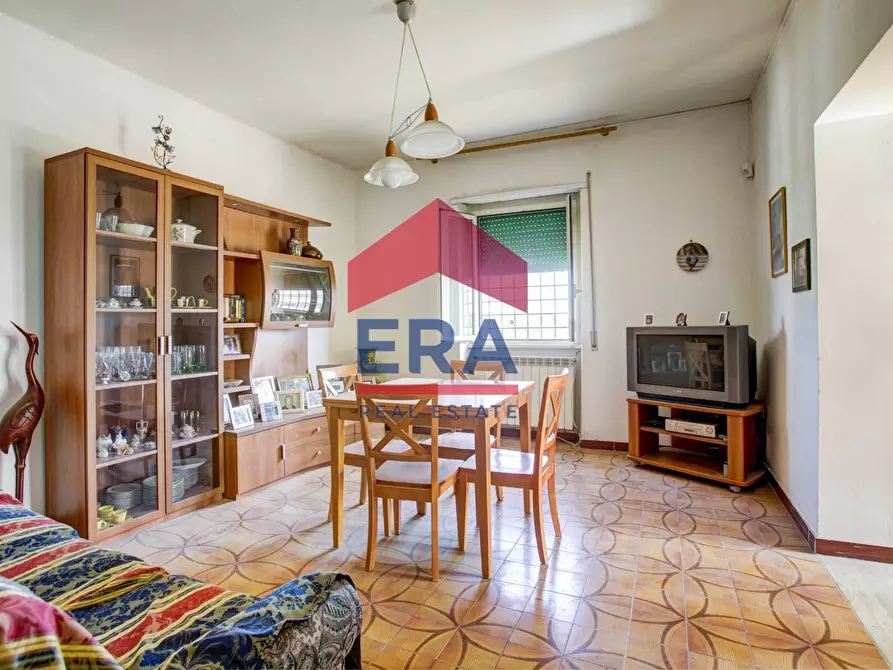 Immagine 26 di Rustico / casale in vendita  in Via dei Castelli Romani 110 a Pomezia