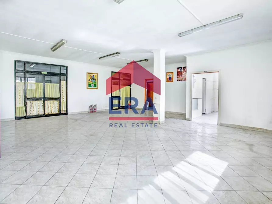 Immagine 31 di Rustico / casale in vendita  in Via dei Castelli Romani 110 a Pomezia