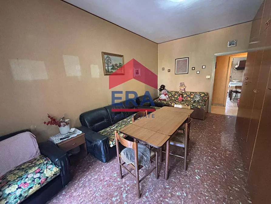 Immagine 13 di Appartamento in vendita  in Piazza Curzio Quinto 35 a Roma