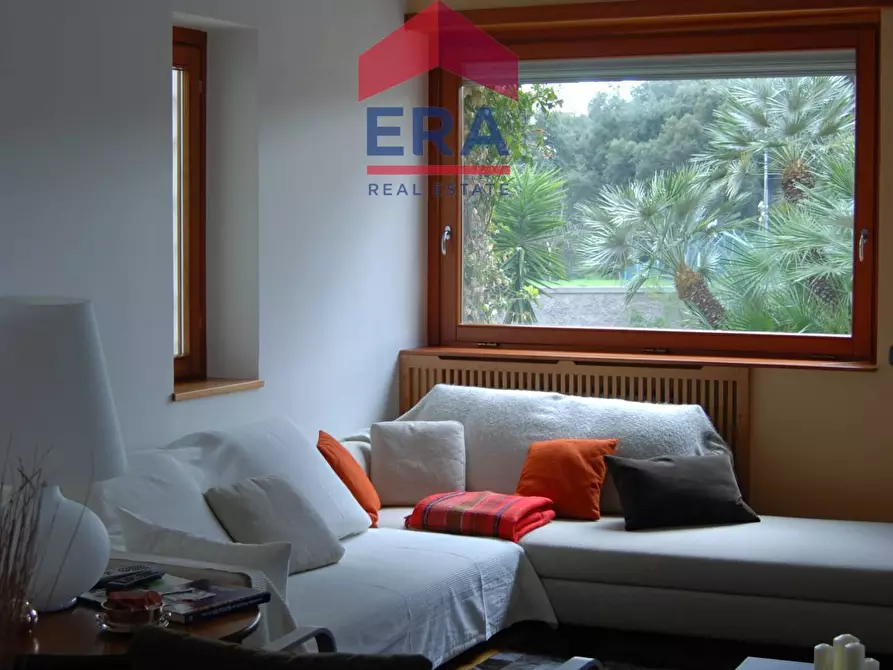 Immagine 7 di Villa in vendita  in Via Di Vallerano 112 a Roma