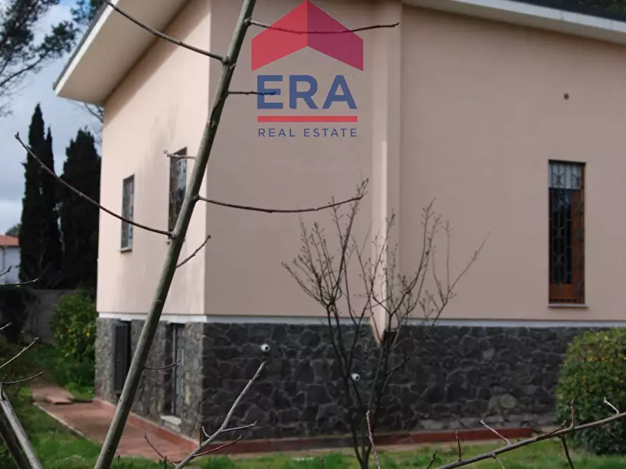 Immagine 12 di Villa in vendita  in Via Di Vallerano 112 a Roma