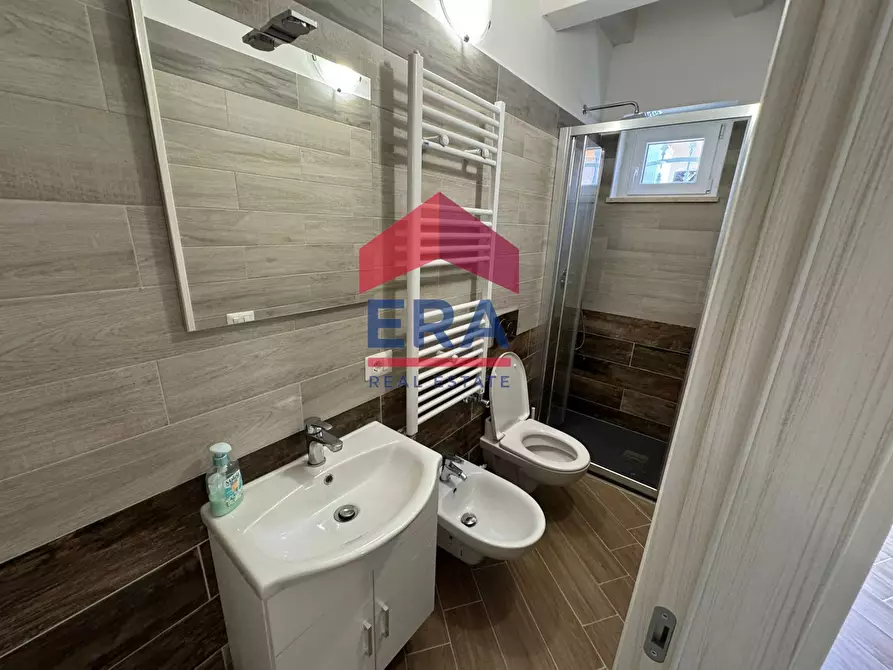 Immagine 14 di Magazzino in vendita  in Viale Della Pesca 30 a Fiumicino