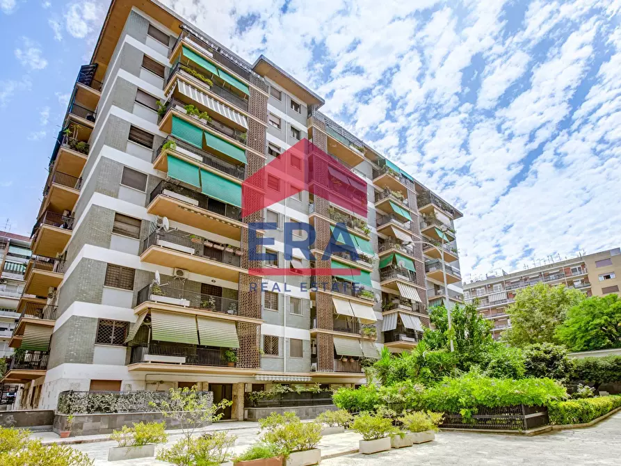 Immagine 27 di Appartamento in vendita  in Via Enrico Fermi 49 a Roma