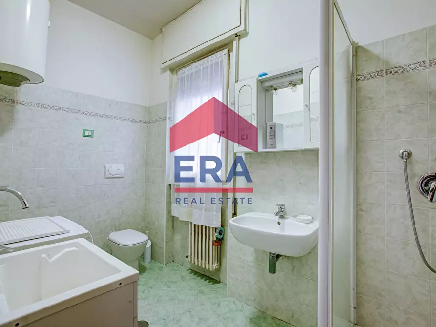 Immagine 19 di Appartamento in vendita  in Via Enrico Fermi 49 a Roma