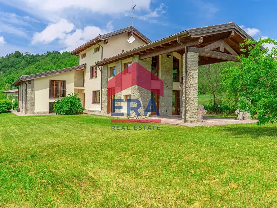 Immagine 1 di Villa in vendita  in Paravello 13B a Val Di Nizza