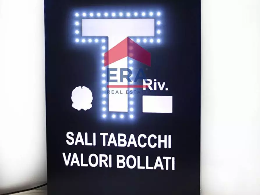 Immagine 1 di Attività commerciale in vendita  a Genzano Di Roma