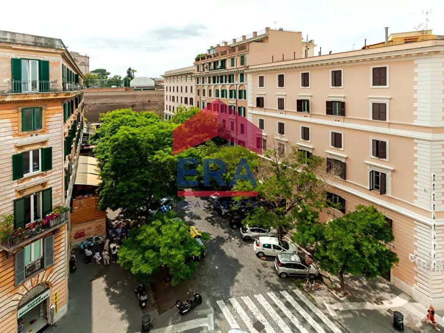 Immagine 2 di Appartamento in vendita  in Via Germanico 55 a Roma
