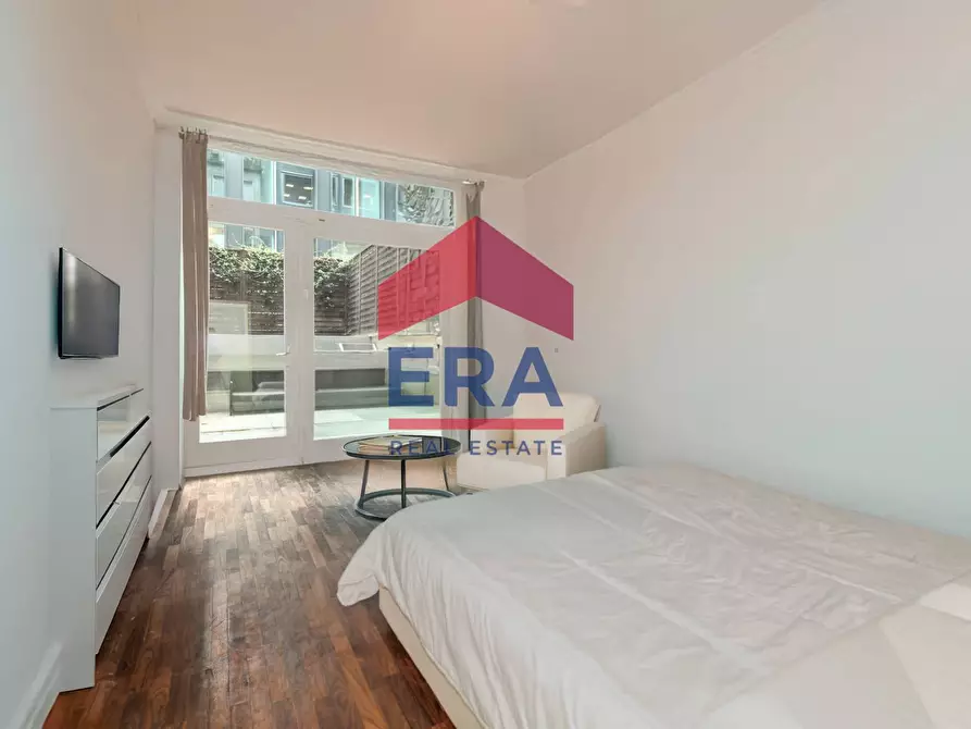 Immagine 11 di Appartamento in vendita  in Galleria De Cristoforis 3 a Milano