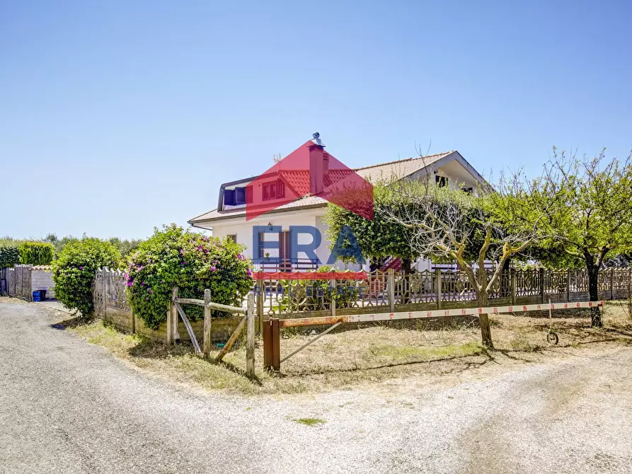 Immagine 4 di Villa in vendita  in Via E.Torricelli 6 a Pomezia