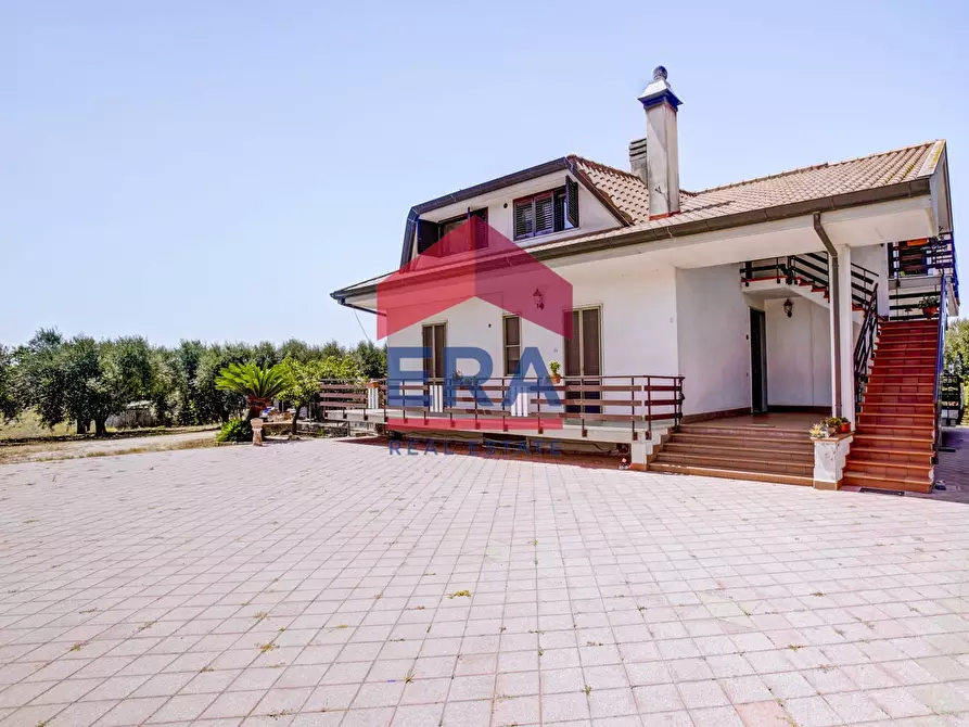 Immagine 3 di Villa in vendita  in Via E.Torricelli 6 a Pomezia