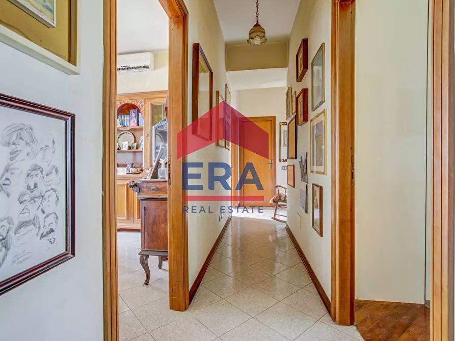 Immagine 10 di Appartamento in vendita  in Via Paolo Barison 84 a Roma