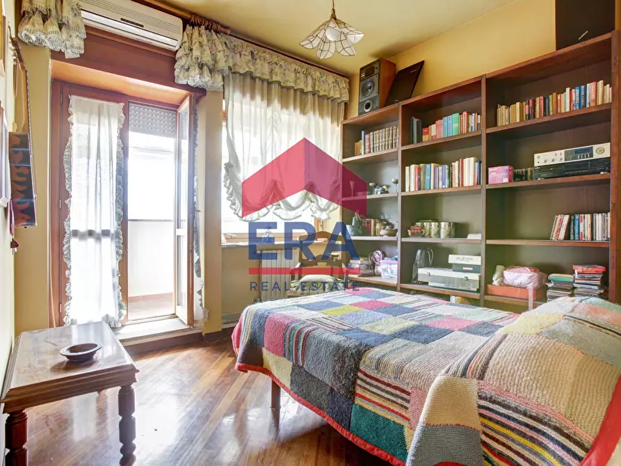 Immagine 12 di Appartamento in vendita  in Via Paolo Barison 84 a Roma