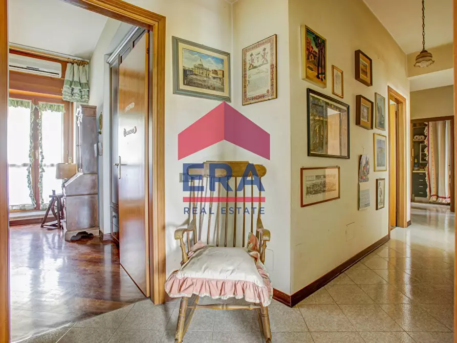 Immagine 13 di Appartamento in vendita  in Via Paolo Barison 84 a Roma