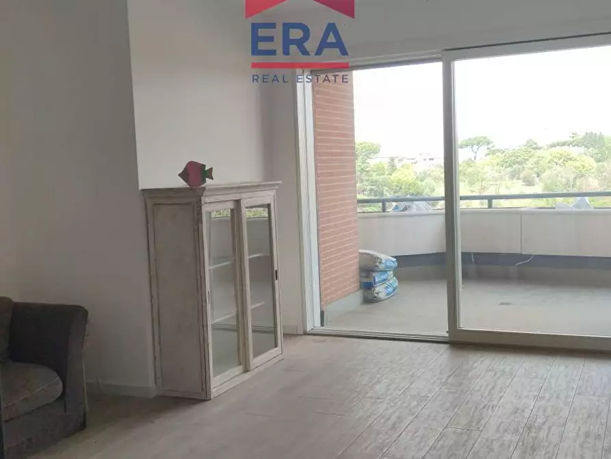 Immagine 11 di Appartamento in vendita  in Via Lina Bo Bardi a Roma