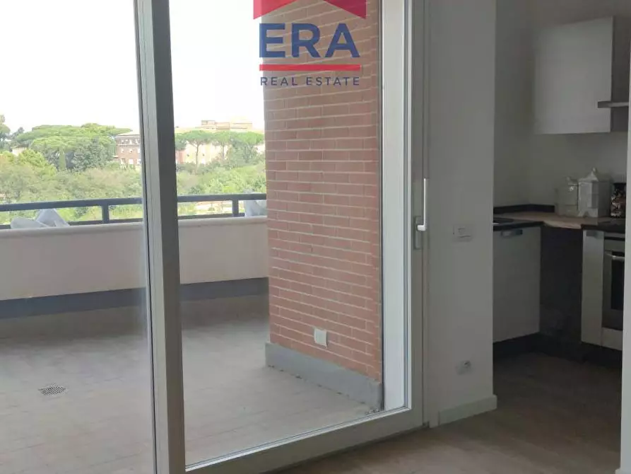 Immagine 12 di Appartamento in vendita  in Via Lina Bo Bardi a Roma