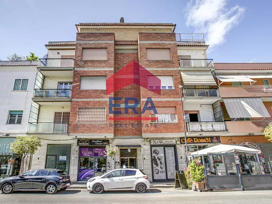 Immagine 2 di Appartamento in vendita  in Via Roma 27 a Pomezia
