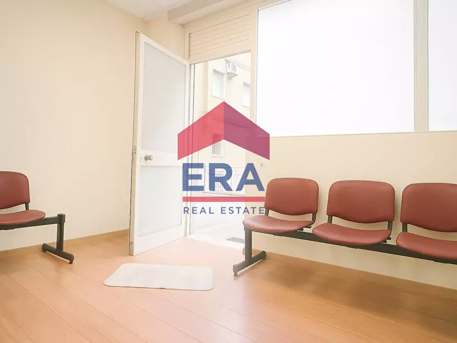 Immagine 14 di Locale commerciale in vendita  in Via Filippo Re 72 a Pomezia