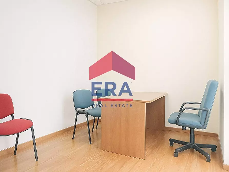 Immagine 15 di Locale commerciale in vendita  in Via Filippo Re 72 a Pomezia