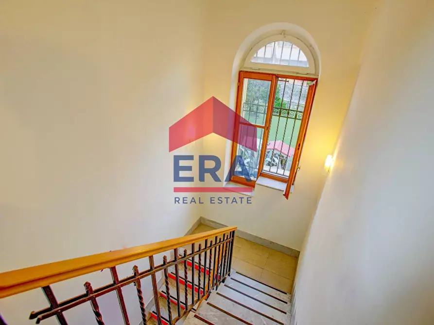 Immagine 25 di Villa in vendita  in Via Monviso 9 a Roma