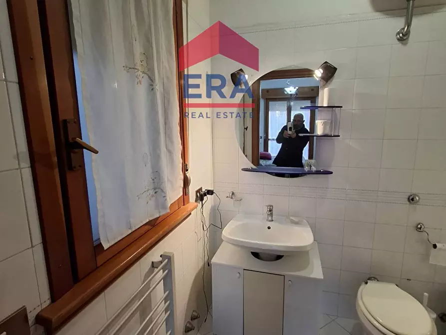 Immagine 8 di Appartamento in vendita  a Roma