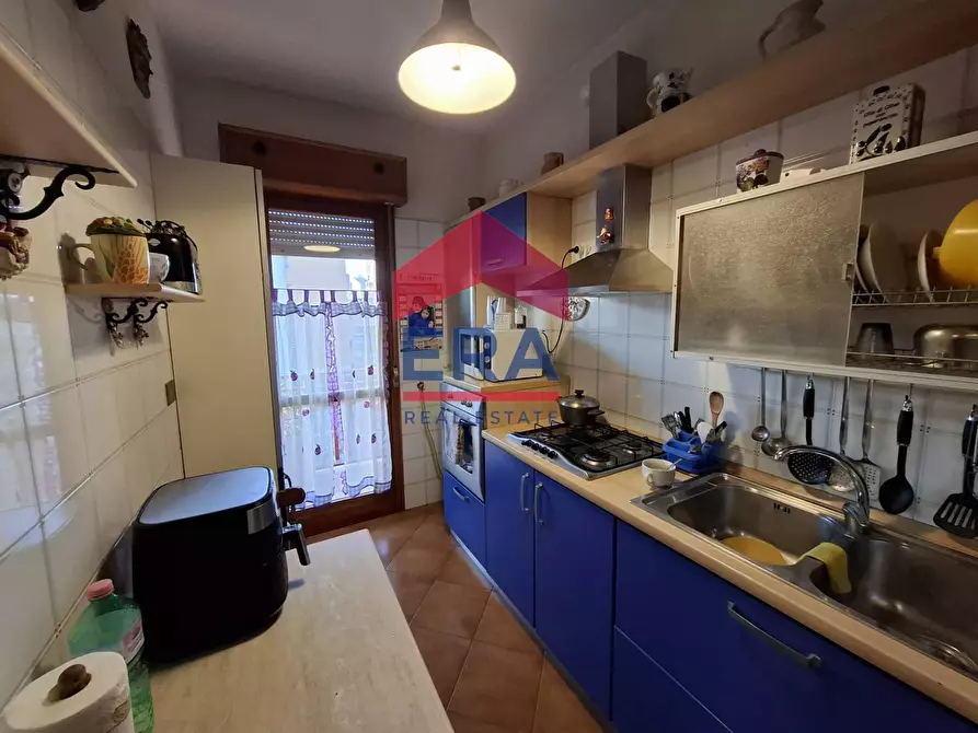 Immagine 11 di Appartamento in vendita  a Roma