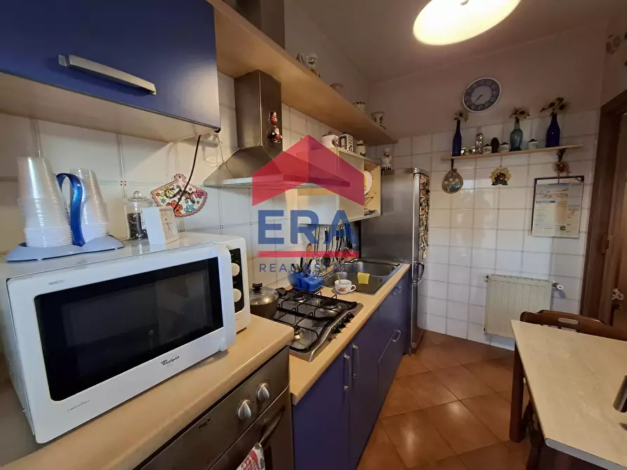 Immagine 12 di Appartamento in vendita  a Roma