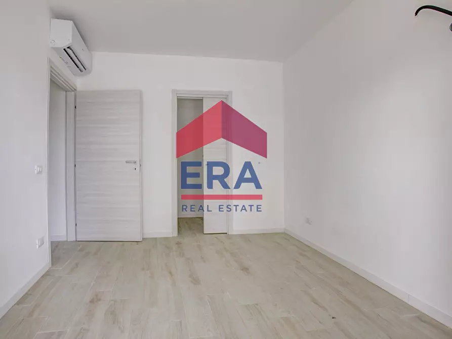 Immagine 13 di Appartamento in vendita  in VIA DI PRATICA DI MARE SNC a Pomezia