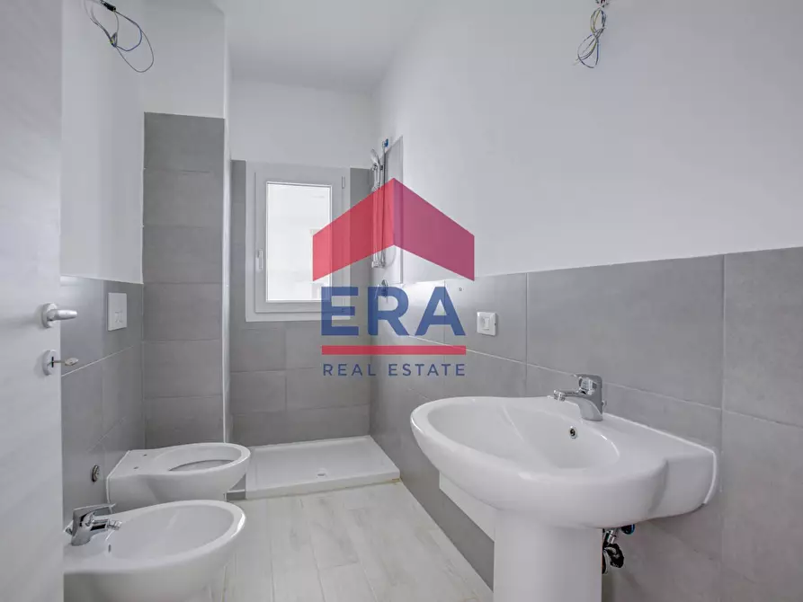 Immagine 15 di Appartamento in vendita  in VIA DI PRATICA DI MARE SNC a Pomezia