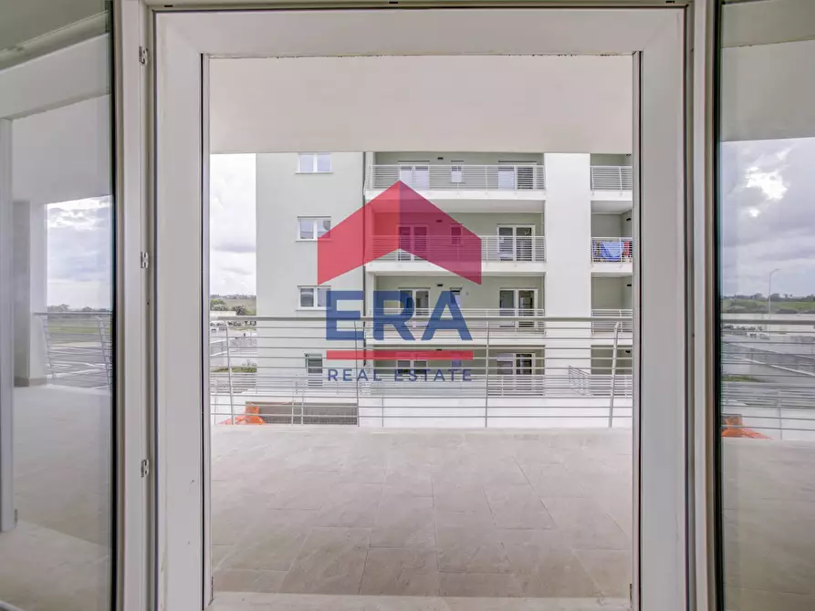 Immagine 19 di Appartamento in vendita  in VIA DI PRATICA DI MARE SNC a Pomezia